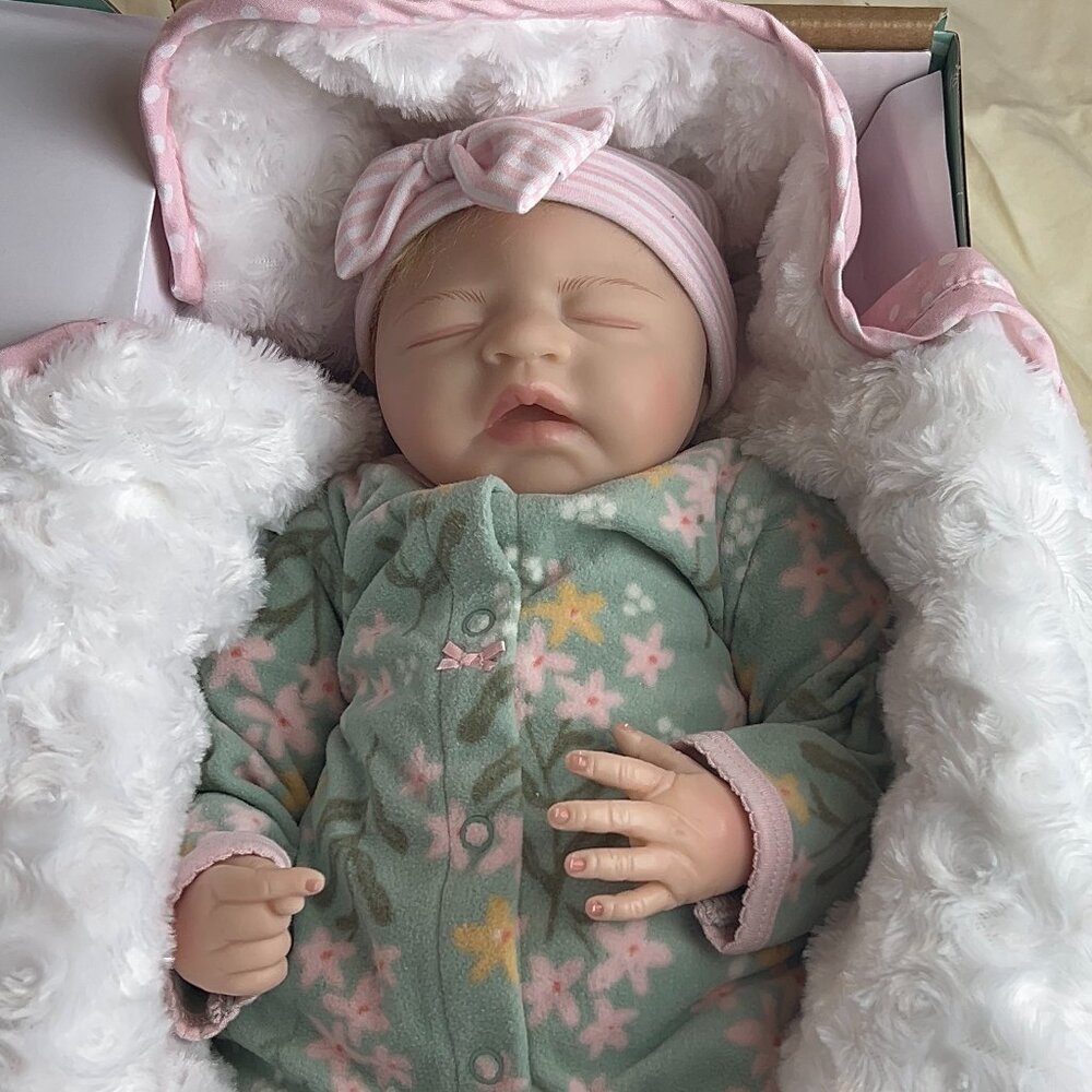 Paradise Galleries Baby Bundles: I Love Naps Collectors Doll - Picture 1 of 9